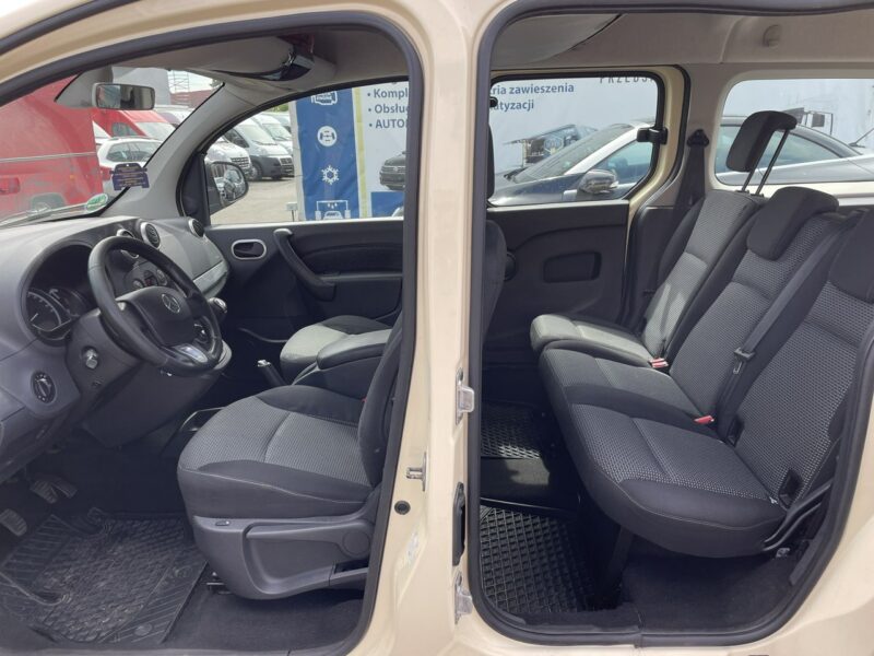 Mercedes Citan Tourer Mercedes Citan 7-osob przewozu Niepełnosprawnych inwalida rampa 2017