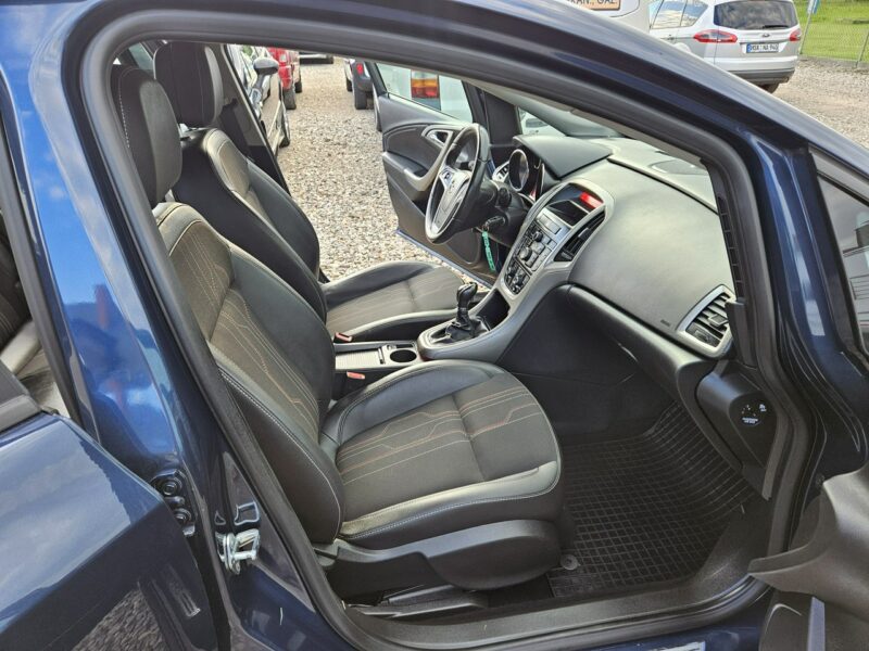 Opel Astra Opłacona Zdrowa Zadbana Serwisowana Bogata 1 WŁ Po Serwisie J (2009-2019)