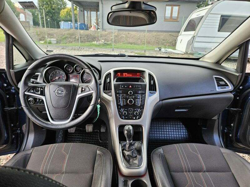 Opel Astra Opłacona Zdrowa Zadbana Serwisowana Bogata 1 WŁ Po Serwisie J (2009-2019)