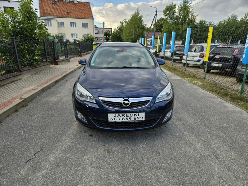 Opel Astra Opłacona Zdrowa Zadbana Serwisowana Bogata 1 WŁ Po Serwisie J (2009-2019)