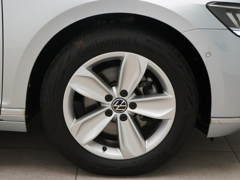 Volkswagen Passat 1.5 TSI DSG Elegance Tempomat ACC LED B8 (2014-2023)
