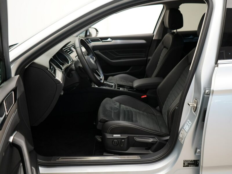 Volkswagen Passat 1.5 TSI DSG Elegance Tempomat ACC LED B8 (2014-2023)