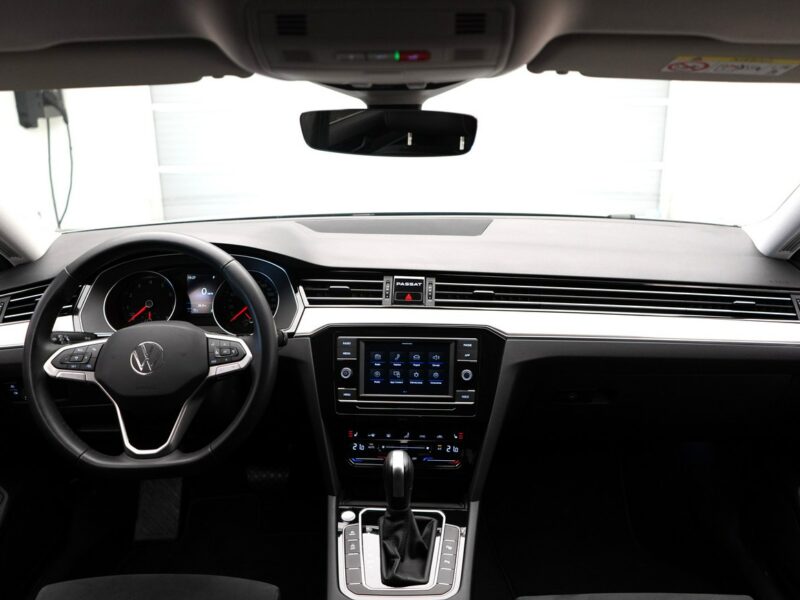 Volkswagen Passat 1.5 TSI DSG Elegance Tempomat ACC LED B8 (2014-2023)