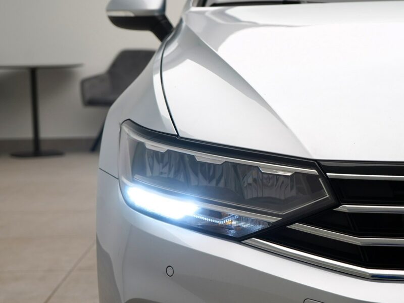 Volkswagen Passat 1.5 TSI DSG Elegance Tempomat ACC LED B8 (2014-2023)