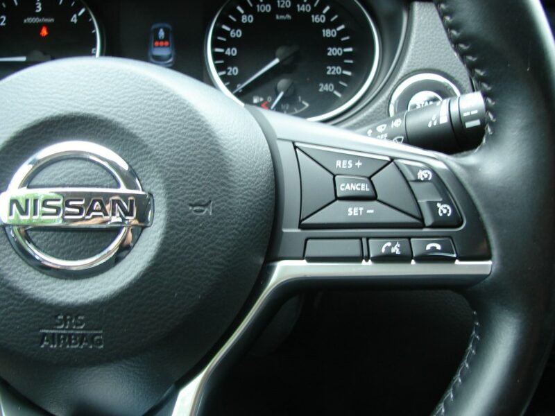 Nissan Qashqai 1.5 DCI 110 KM Nawi Panorama II (2013-2021)