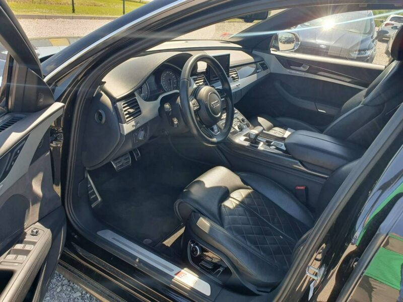Audi A8 D4 (2010-)