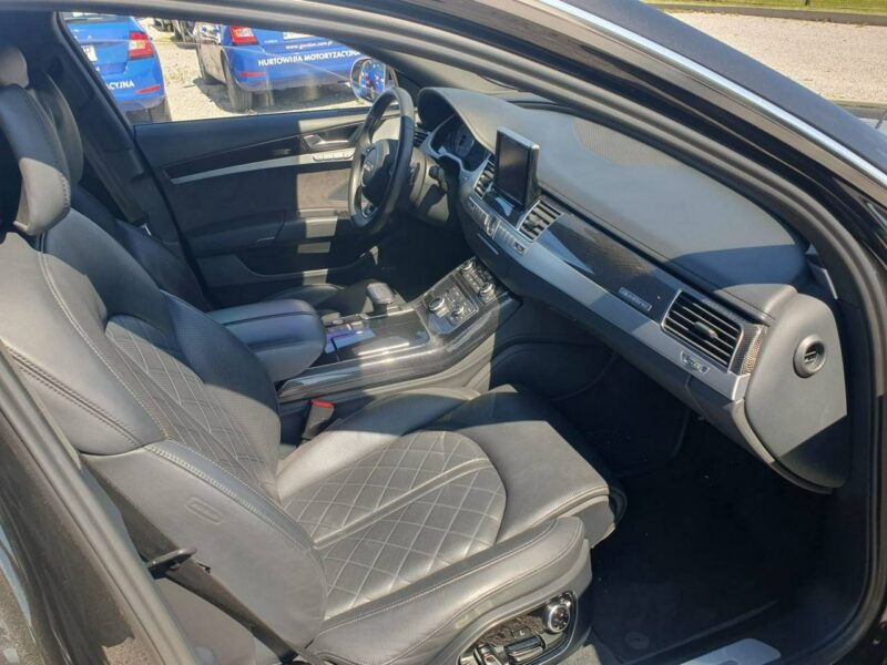 Audi A8 D4 (2010-)