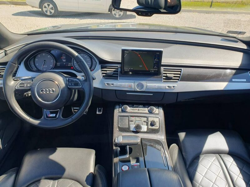 Audi A8 D4 (2010-)