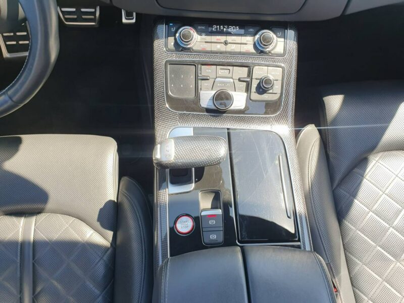 Audi A8 D4 (2010-)