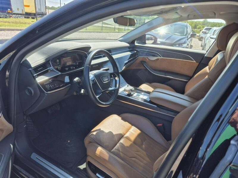 Audi A8 D5 (2017-)