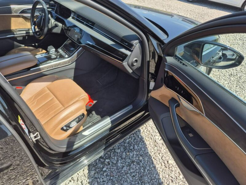 Audi A8 D5 (2017-)