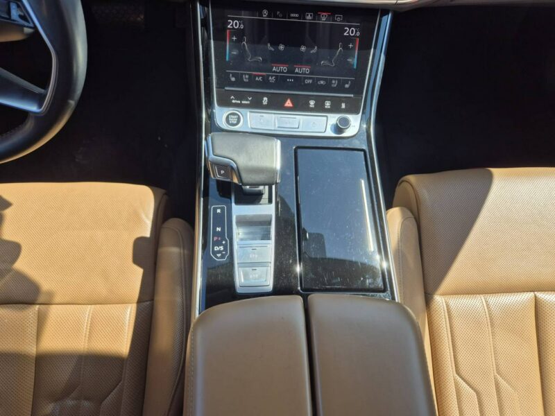 Audi A8 D5 (2017-)