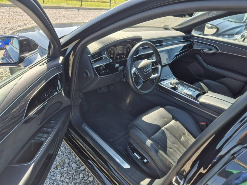 Audi A8 D5 (2017-)