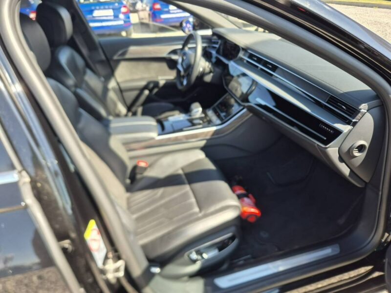 Audi A8 D5 (2017-)