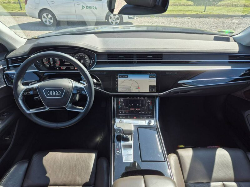 Audi A8 D5 (2017-)
