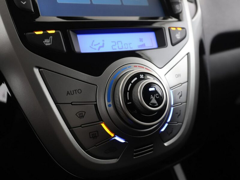 Hyundai ix20 lift grzane fotele navi klima-auto PDC tempomat Bluetooth