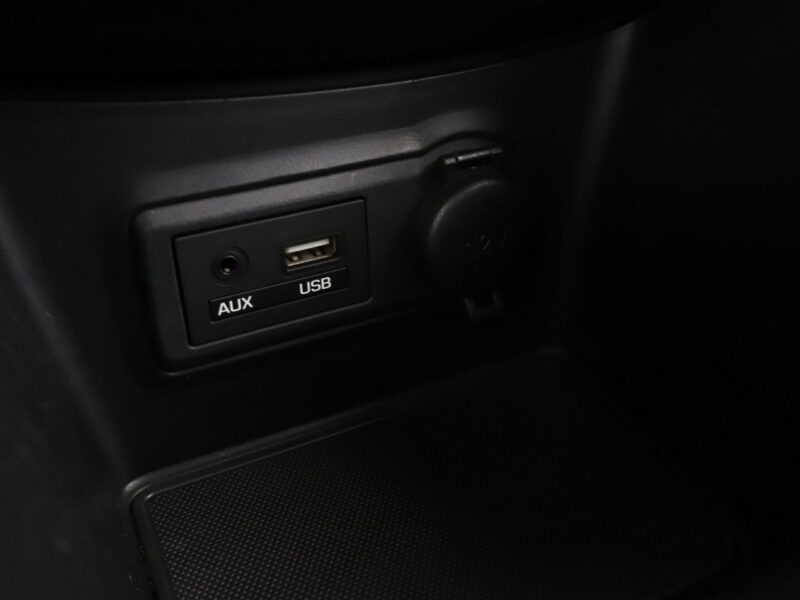 Hyundai ix20 lift grzane fotele navi klima-auto PDC tempomat Bluetooth