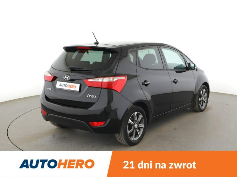 Hyundai ix20 lift grzane fotele navi klima-auto PDC tempomat Bluetooth