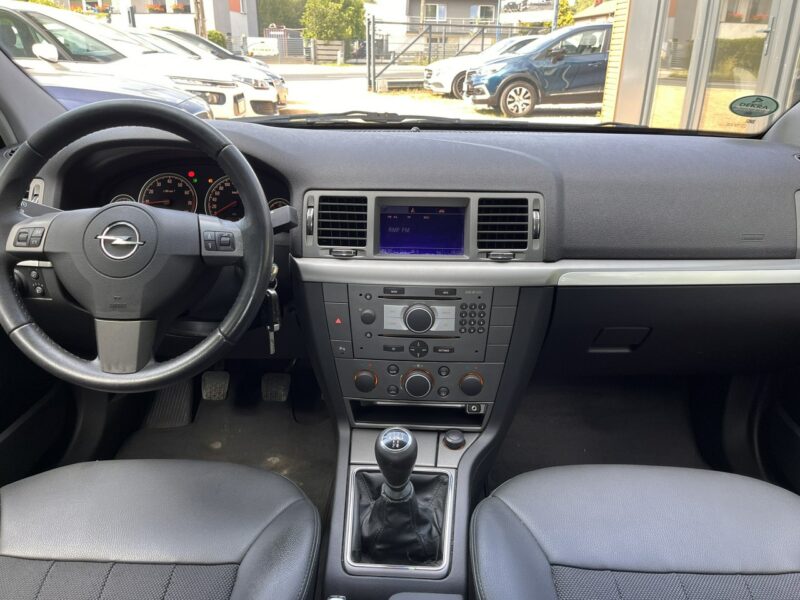 Opel Vectra 1.8 1WŁ Skóry ALu Climatronic Navi Tempomat Stan BDB BEzwypadk Opłacon C (2002-2008)