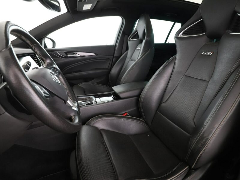 Opel Insignia 4X4 GSI Navi Panorama Klimatyzacja Podgrzewane wentylowane fotele Kame B (2017-)
