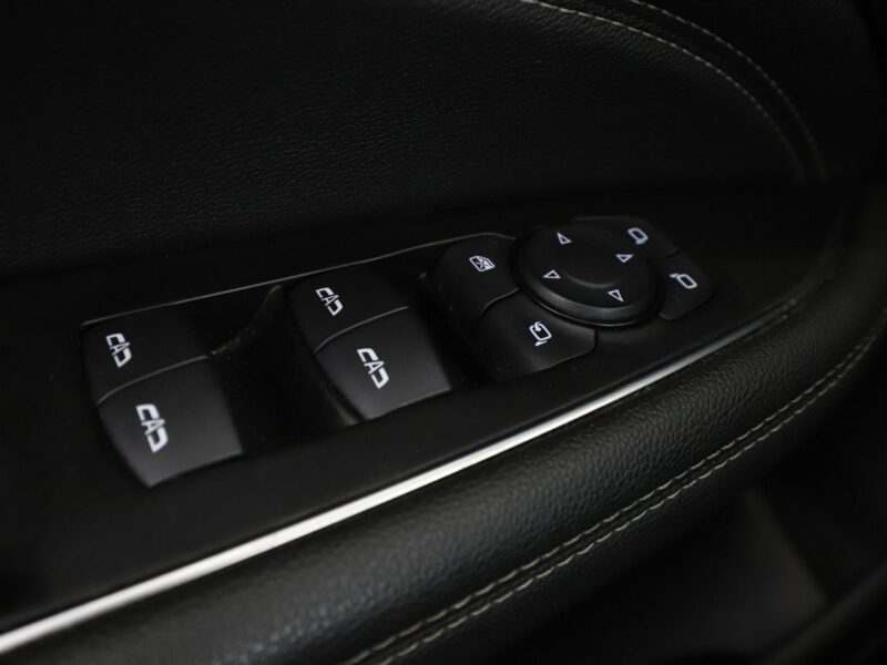 Opel Insignia 4X4 GSI Navi Panorama Klimatyzacja Podgrzewane wentylowane fotele Kame B (2017-)