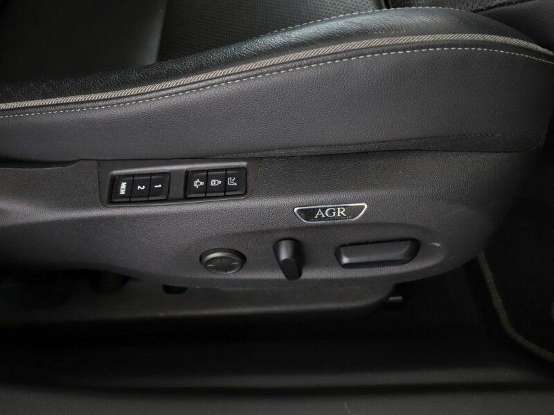 Opel Insignia 4X4 GSI Navi Panorama Klimatyzacja Podgrzewane wentylowane fotele Kame B (2017-)
