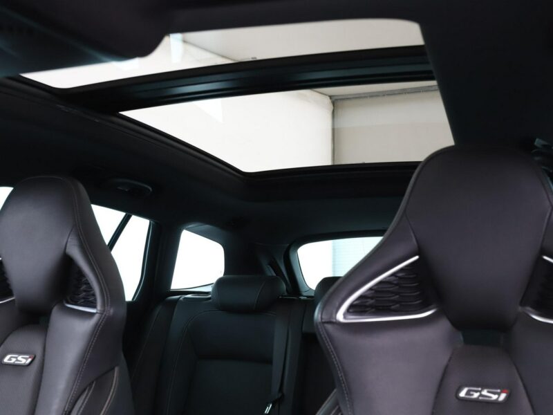 Opel Insignia 4X4 GSI Navi Panorama Klimatyzacja Podgrzewane wentylowane fotele Kame B (2017-)