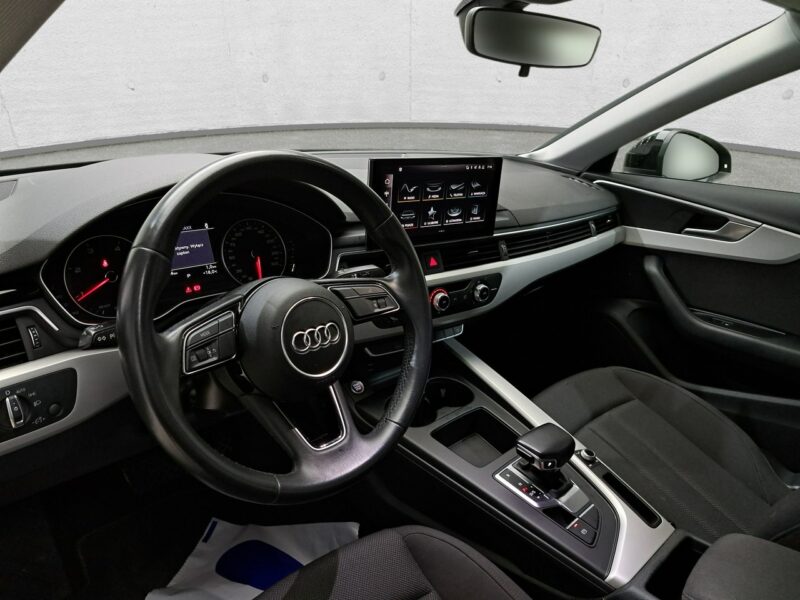 Audi A4 B9 (2015-)