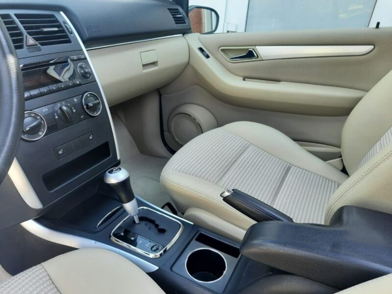 Mercedes B 150