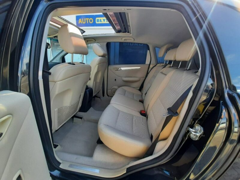 Mercedes B 150
