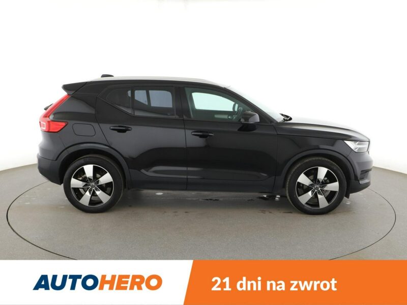 Volvo XC 40 FV23% full LED skóra klima auto el fotele czujniki parkowania