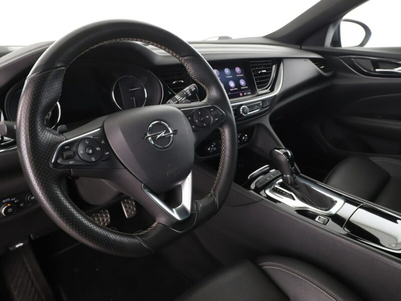 Opel Insignia Innovation automat skóra navi PDC hak grzane fotele Bluetooth FullLED B (2017-)