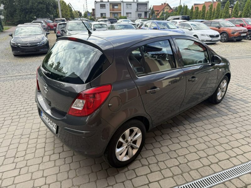 Opel Corsa 1,4 100KM Klimatyzacja Koła lato + zima D (2006-2014)
