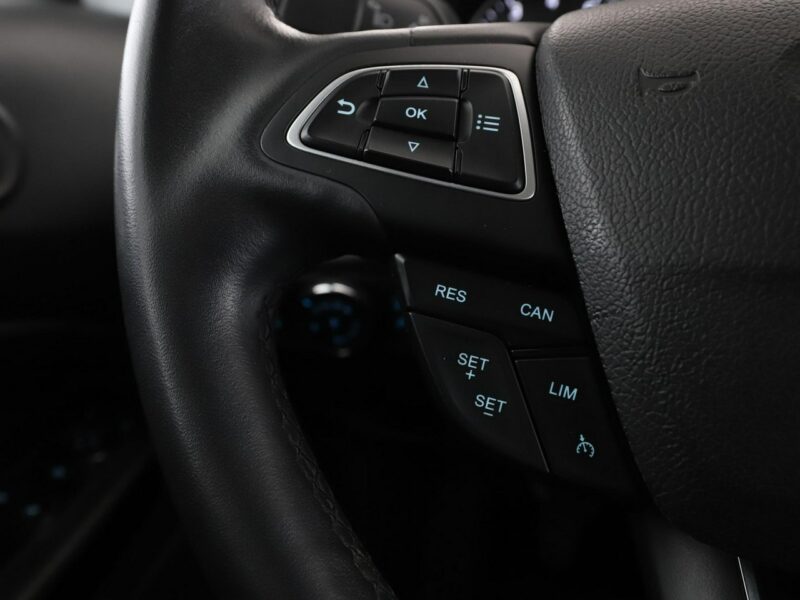 Ford EcoSport klima auto kamera i czujniki parkowania II (2013-)