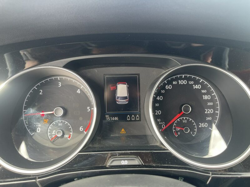 Volkswagen Touran Automat Klimatronik Podgrzewanie Kamera III (2015-)