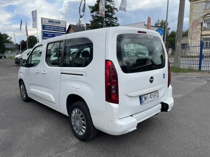 Opel Combo Life Combo Life Maxi Niepełnosprawnych inwalida rampa PFRON Model 2020 2018-