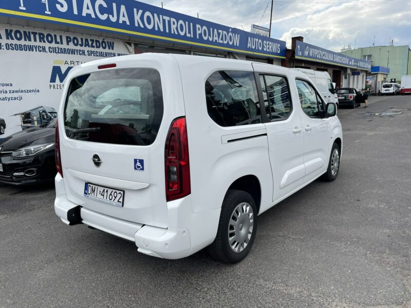 Opel Combo Life Combo Life Maxi Niepełnosprawnych inwalida rampa PFRON Model 2020 2018-