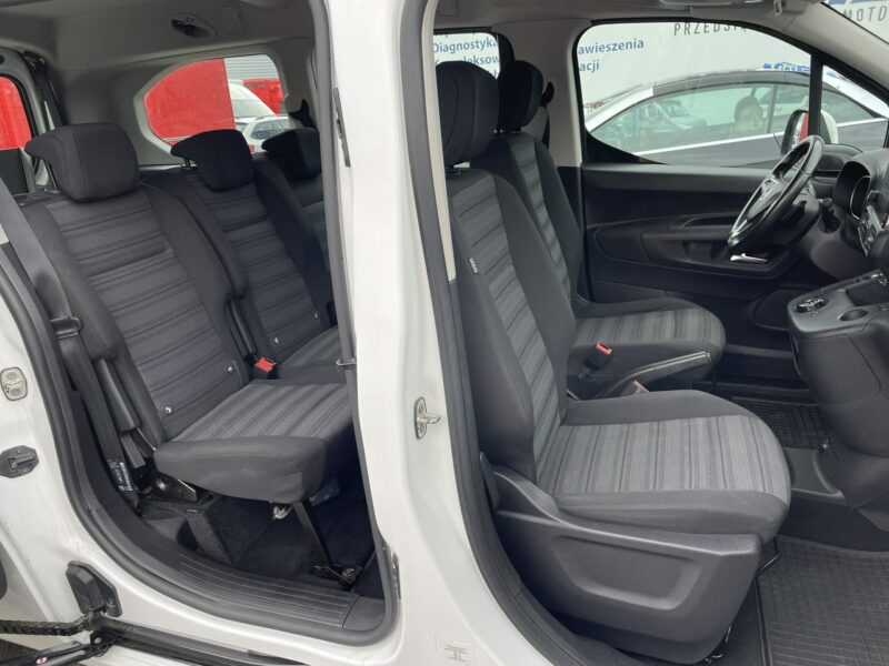 Opel Combo Life Combo Life Maxi Niepełnosprawnych inwalida rampa PFRON Model 2020 2018-