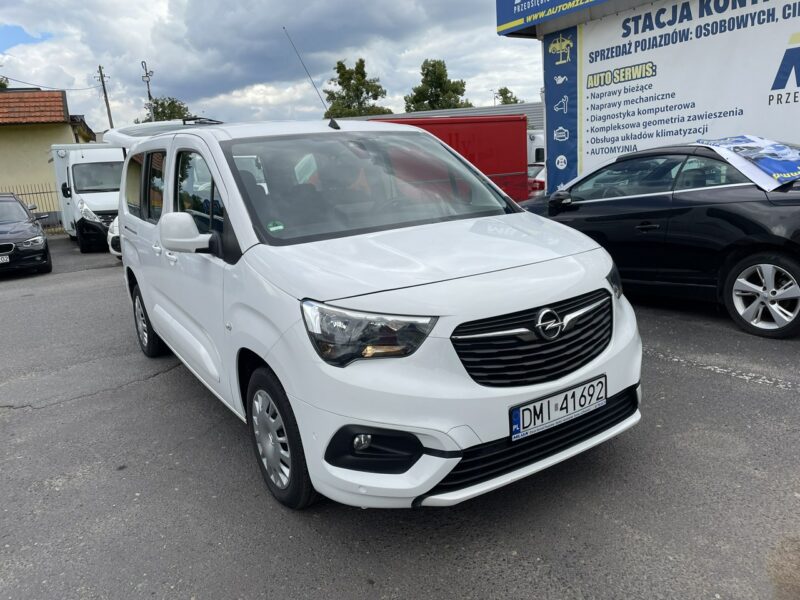 Opel Combo Life Combo Life Maxi Niepełnosprawnych inwalida rampa PFRON Model 2020 2018-