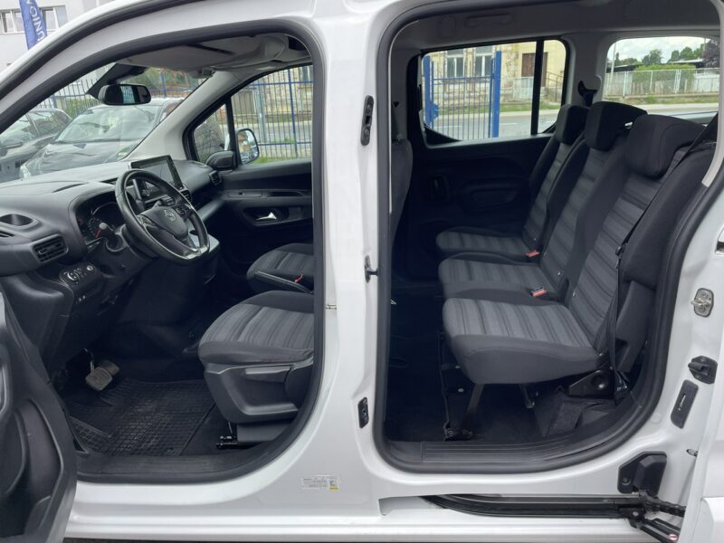Opel Combo Life Combo Life Maxi Niepełnosprawnych inwalida rampa PFRON Model 2020 2018-