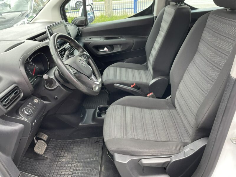 Opel Combo Life Combo Life Maxi Niepełnosprawnych inwalida rampa PFRON Model 2020 2018-