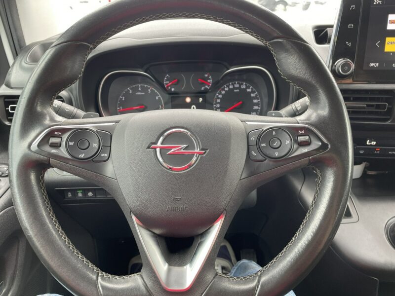 Opel Combo Life Combo Life Maxi Niepełnosprawnych inwalida rampa PFRON Model 2020 2018-