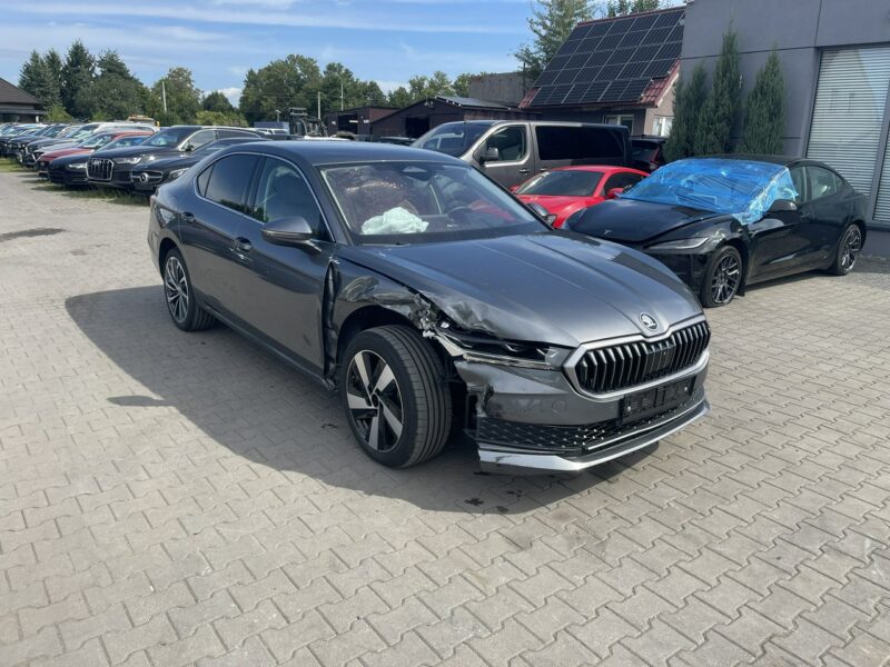 Škoda Superb 4x4 L&K Automat Kamery360 Skóra Hak 193KM IV (2023-)