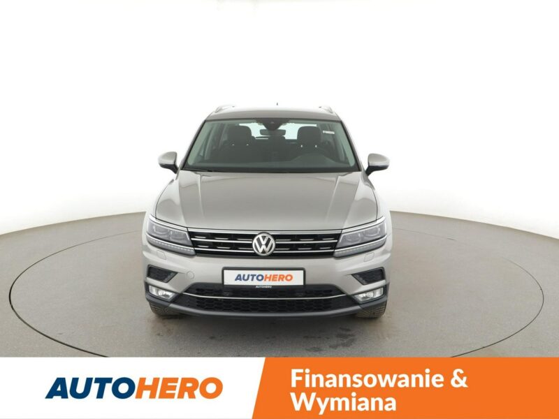 Volkswagen Tiguan 4x4 DSG matrix LED navi klima auto grzane fotele kamera i czujniki par II (2016-2024)