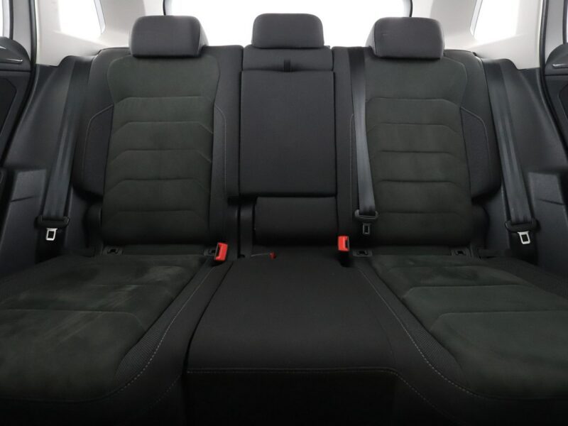 Volkswagen Tiguan 4x4 DSG matrix LED navi klima auto grzane fotele kamera i czujniki par II (2016-2024)