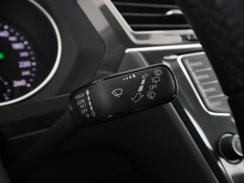 Volkswagen Tiguan 4x4 DSG matrix LED navi klima auto grzane fotele kamera i czujniki par II (2016-2024)