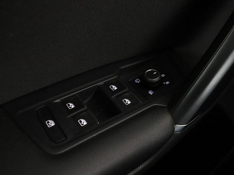 Volkswagen Tiguan 4x4 DSG matrix LED navi klima auto grzane fotele kamera i czujniki par II (2016-2024)