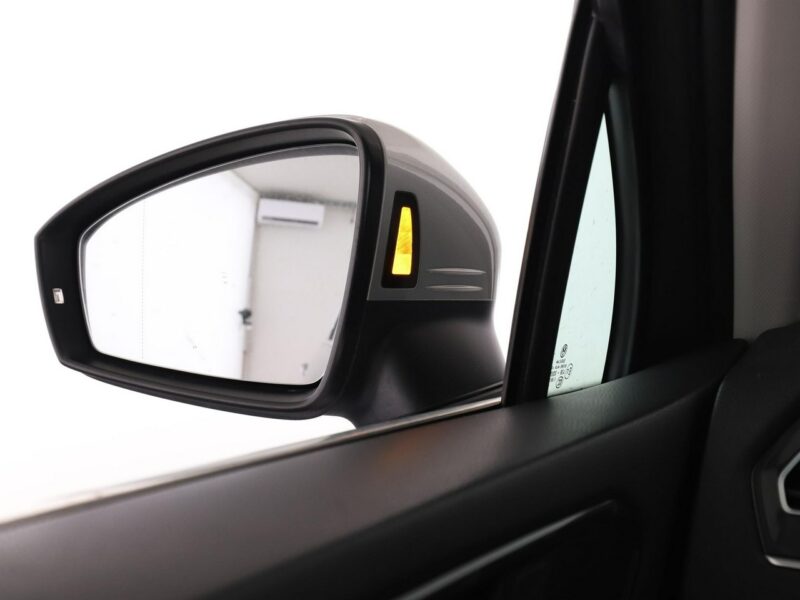 Volkswagen Tiguan 4x4 DSG matrix LED navi klima auto grzane fotele kamera i czujniki par II (2016-2024)