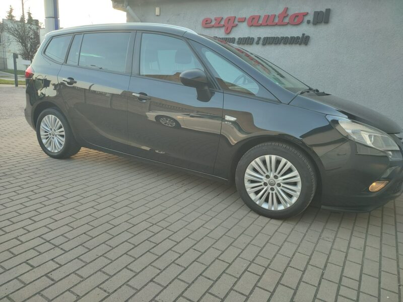 Opel Zafira 7-osób bezwypadkowa wyposażenie Gwarancja C (2011-)