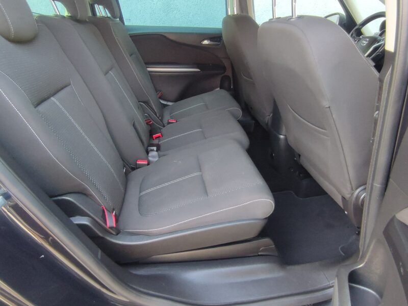 Opel Zafira 7-osób bezwypadkowa wyposażenie Gwarancja C (2011-)